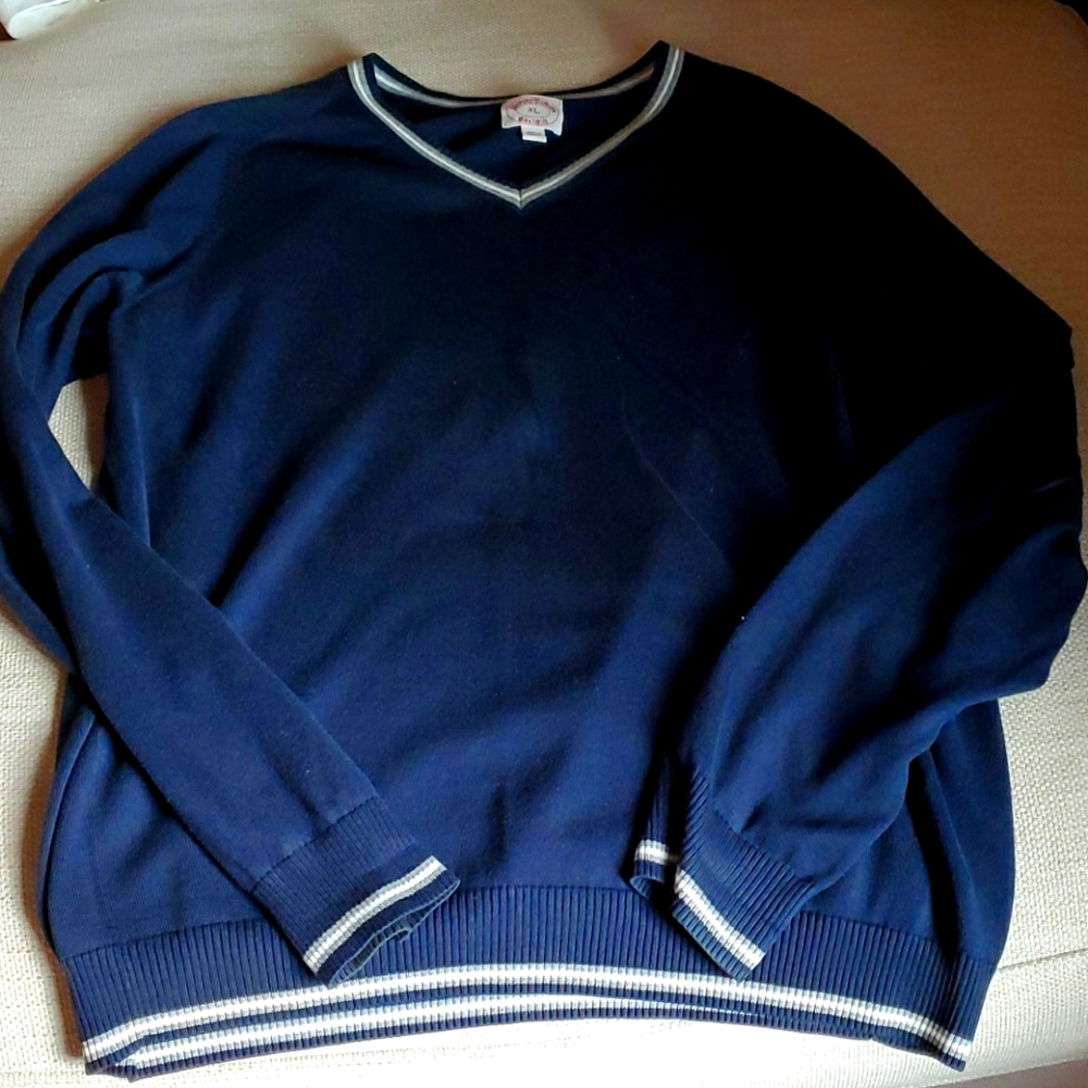Brooks Brothers V-Neck Mens Sweater
